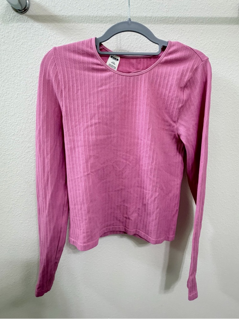 PINK Victoria's Secret Bubblegum Pink Ribbed Long Sleeve Crewneck - Picture 7 of 8